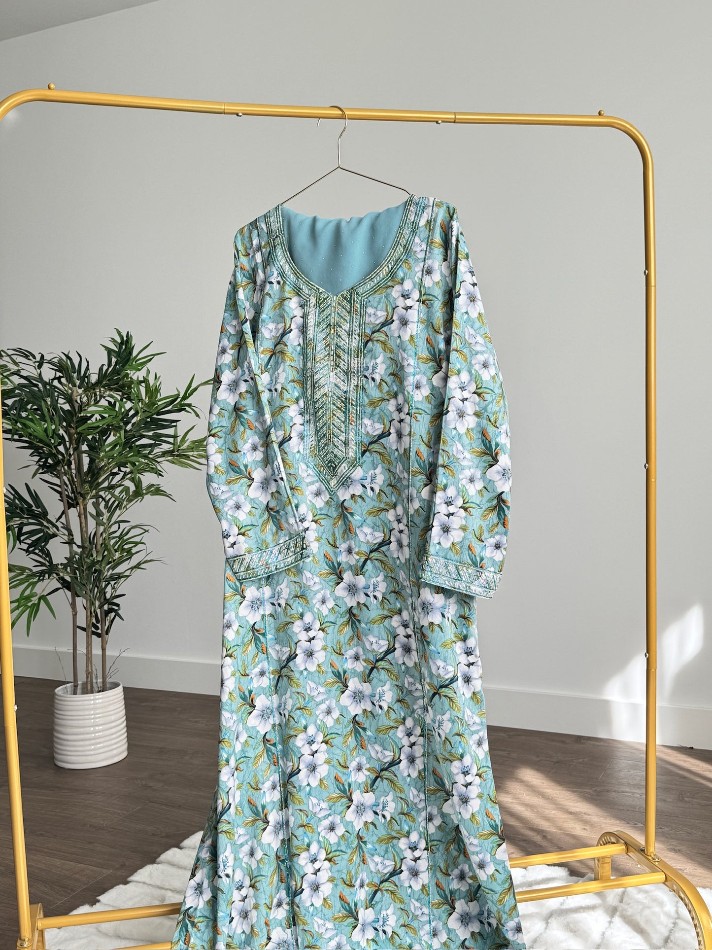 Teal Bloom Mukhawar